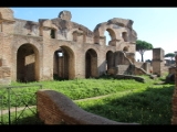 05519 ostia - regio iii - insula x - caseggiato degli aurighi (iii,x,1) - blick in den hof (raum 11) - ri suedosten.jpg